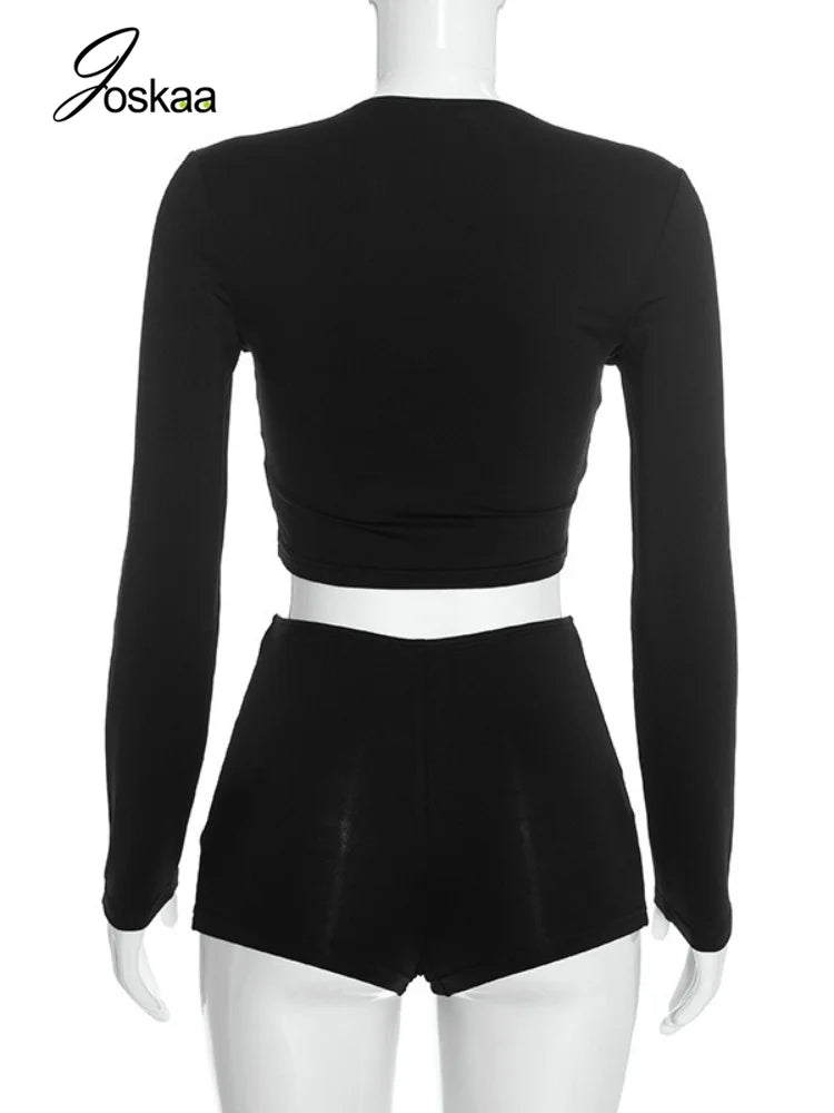 ITGIRLSOCIETY Y2K Hook Clasp Hollow Crop Top & Hot Pants Set