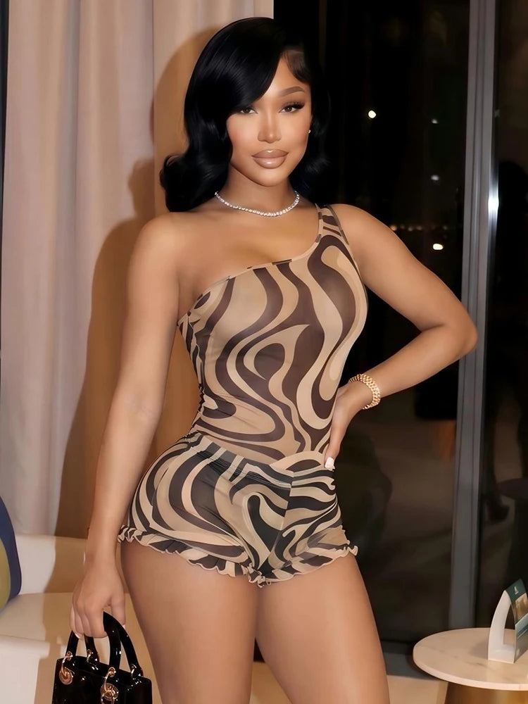 ITGIRLSOCIETY Wavy Print Backless Skew-Neck Tank Top & Ruffle Mini Shorts Set