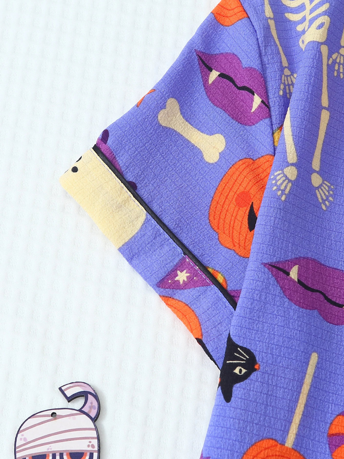 ITGIRLSOCIETY Black Cat Halloween Pajama Set