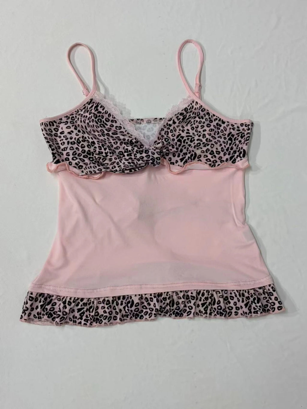 ITGIRLSOCIETY Y2K Geometric Print V-Neck Cropped Cami Top