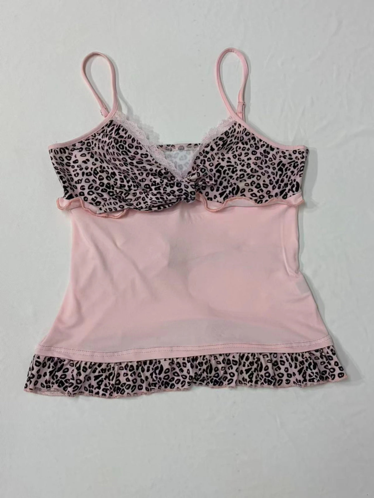 ITGIRLSOCIETY Y2K Geometric Print V-Neck Cropped Cami Top