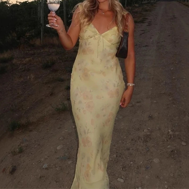 ITGIRLSOCIETY Sunny Floral Print Backless Spaghetti Strap Maxi Dress