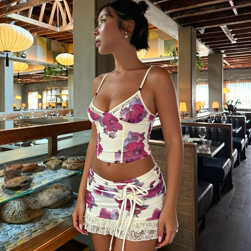 ITGIRLSOCIETY Strapless Lace Embroidery Beach Co-ord Set