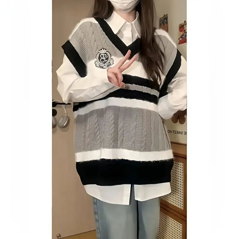 ITGIRLSOCIETY Vintage Knit Top & Cargo Pants Set