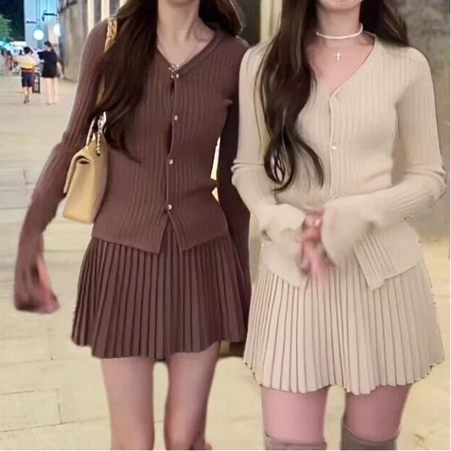 ITGIRLSOCIETY Knit Sweater & Mini Skirt Set