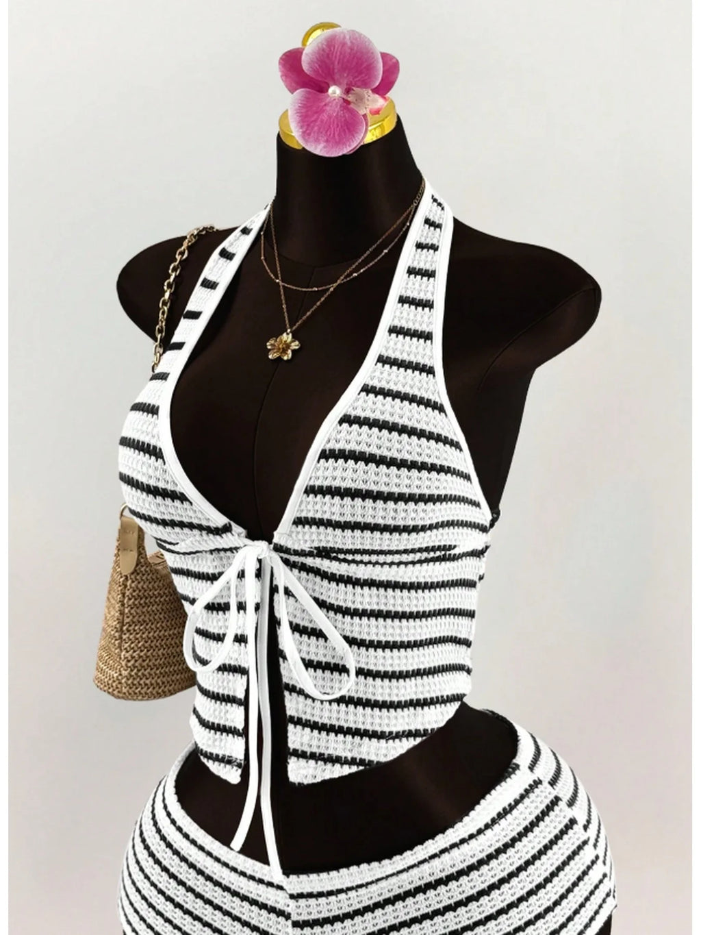 ITGIRLSOCIETY Color Block Tied Halter Two-Piece Set