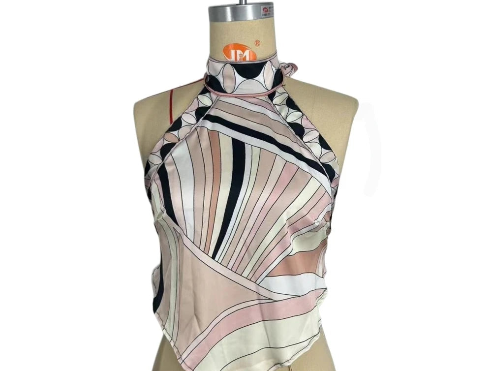 ITGIRLSOCIETY Halter Backless Top & Capri Pants Two Piece Set