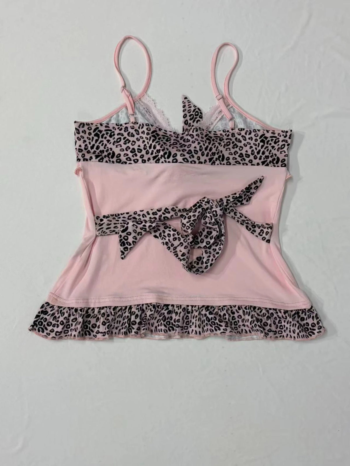 ITGIRLSOCIETY Y2K Geometric Print V-Neck Cropped Cami Top