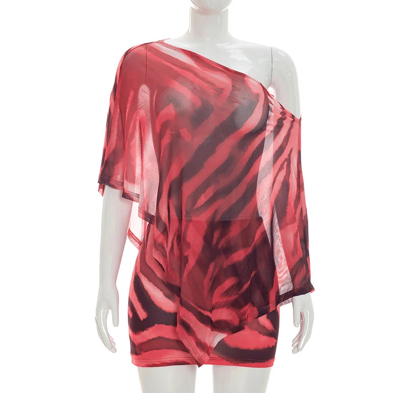 ITGIRLSOCIETY Claw Print One-Shoulder Top & Skirt Set